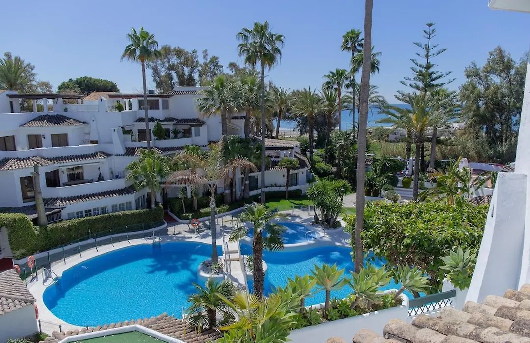 C63 - Sea View Peaceful Beach Apartamento